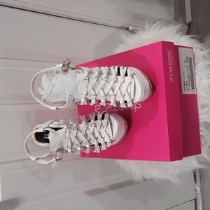 *SCENE* EDYTH HEELS SHOEDAZZLE BRAND